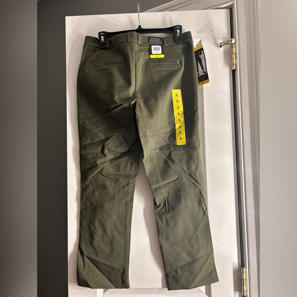Banana Republic Cropped Pant